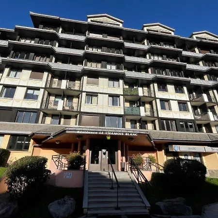 아파트 Le Chamois Blanc-10 By Interhome